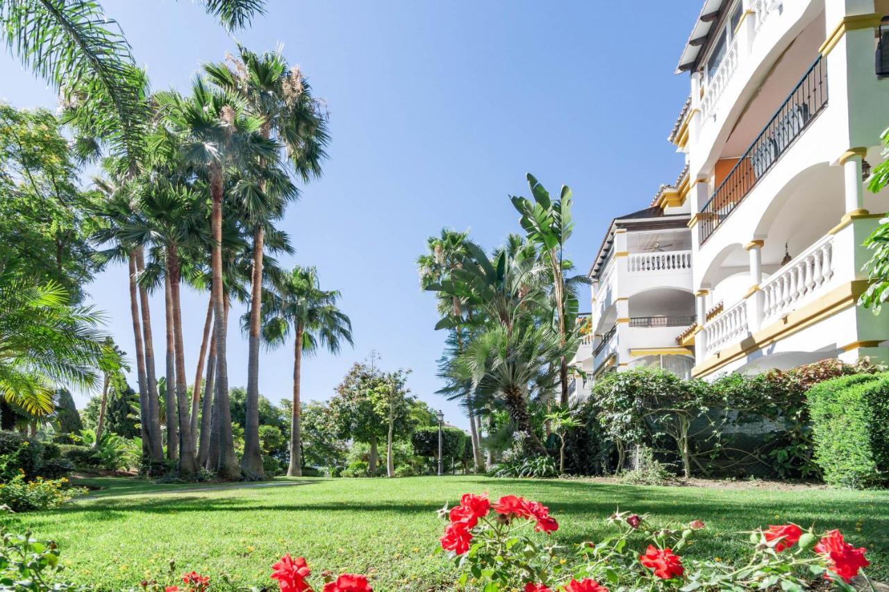Beautiful In La Dama De Noche Right Beside The Golf Course * Marbella