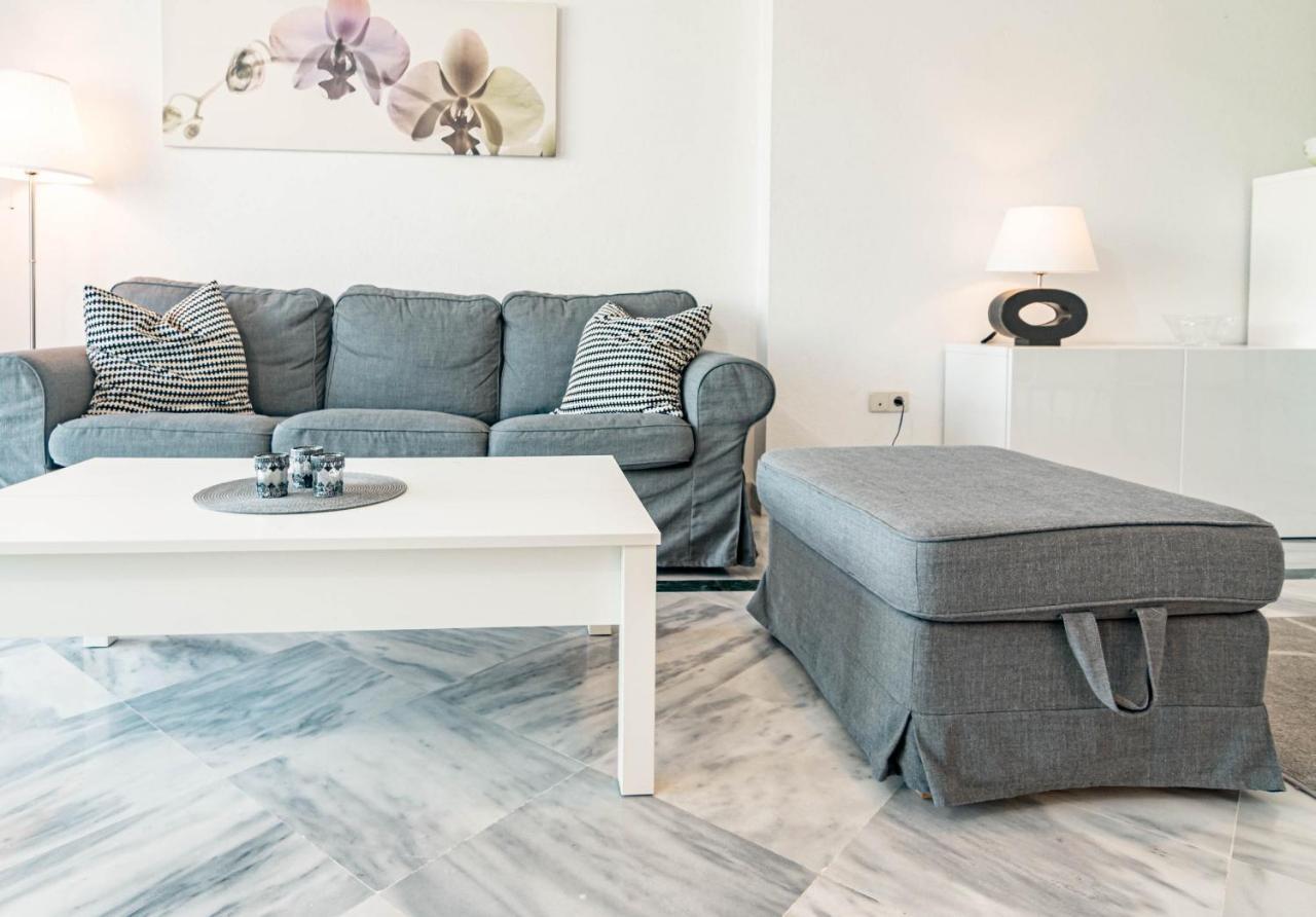 Beautiful In La Dama De Noche Right Beside The Golf Course Apartment Marbella