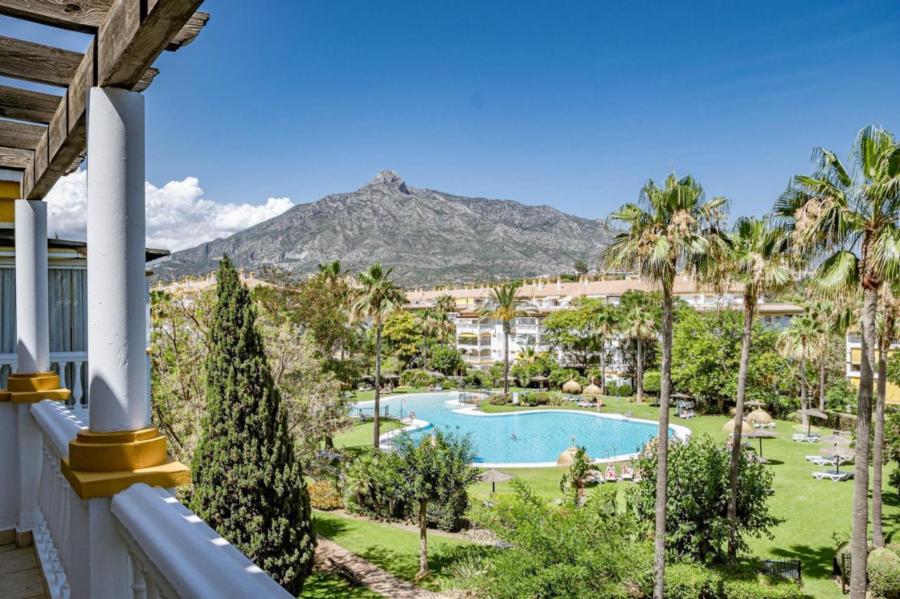 Beautiful In La Dama De Noche Right Beside The Golf Course * Marbella